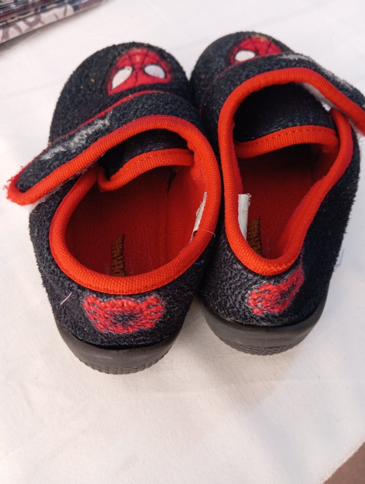 Erkek Çocuk Renkli Nakışlı Ev Terliği - Görsel 2