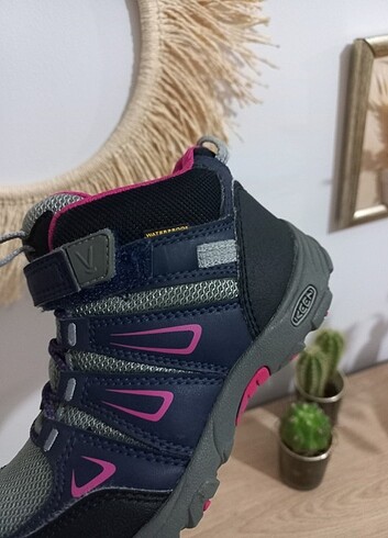 29 Beden lacivert Renk Keen Waterproof Kız Çocuk Bot 29 numara