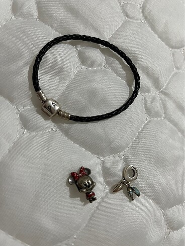 pandora bileklik ve charm