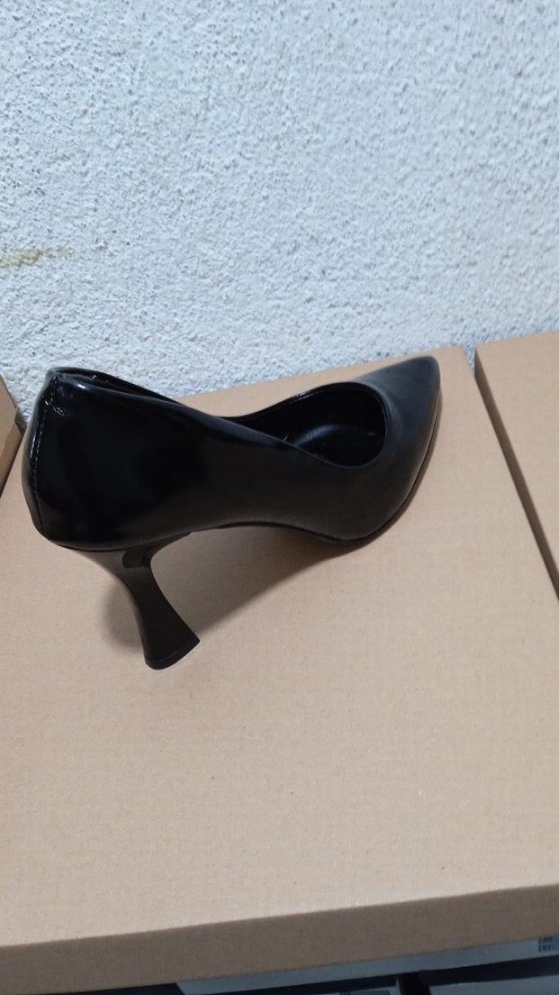 Siyah Parlak Stiletto Topuklu Kadın Ayakkabı - Görsel 3