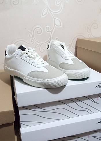 Beyaz Kadın Spor Ayakkabı Stiletto Topuklu - Görsel 4