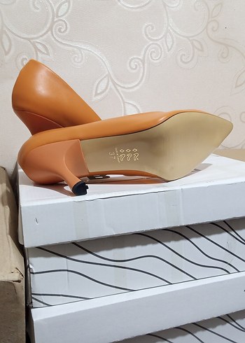 turuncu Minimalist Stiletto Topuklu Kadın Ayakkabı - Görsel 4