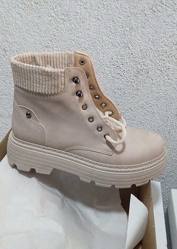 38 Beden Bej Kadın Platform Topuklu Bot