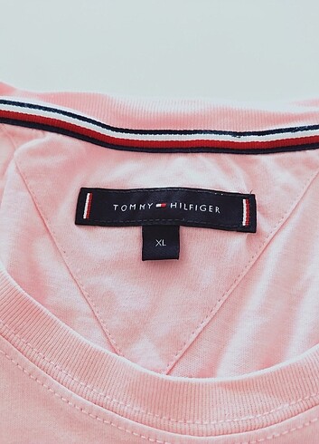 Standart Beden Beden Tommy Hilfiger marka orjinal erkek t-shirt 