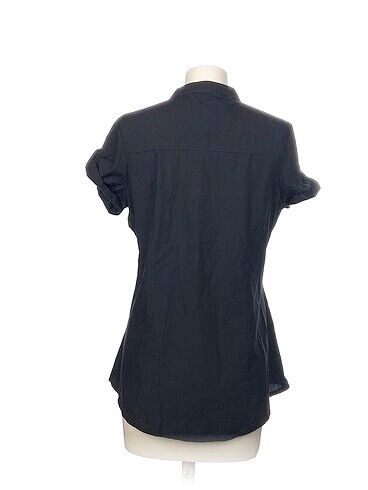 40 Beden Diğer T-shirt %70 İndirimli.