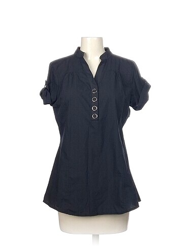 Diğer T-shirt %70 İndirimli.