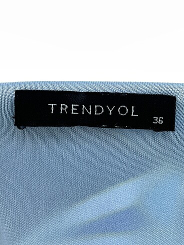 36 Beden çeşitli Renk Trendyol & Milla Kısa Elbise %70 İndirimli.