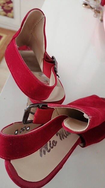 Mia Chica Kırmızı ayakkabı