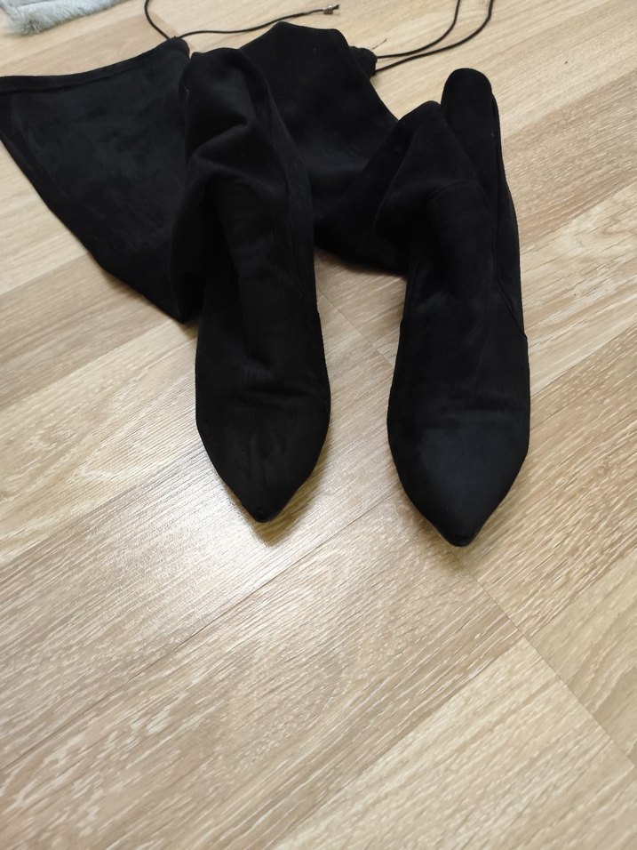 Siyah Süet Çizme - Görsel 2