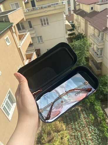 Güneş gözlük