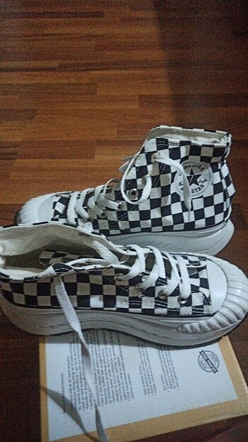 39 Beden beyaz Renk Converse 