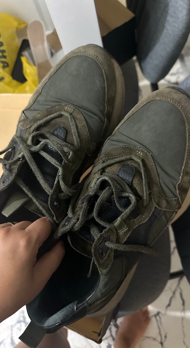 Tokalı Erkek Sokak Tarzı Bot - Görsel 2