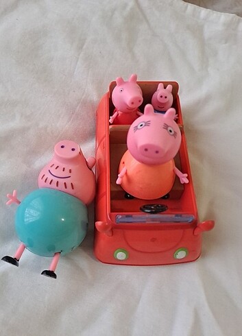 Peppa pig aile arabası