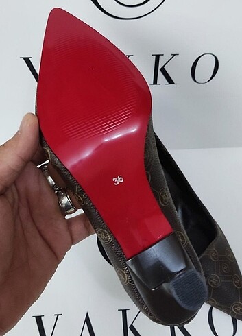 Vakko Vakko stiletto 36-40 aralığındadır