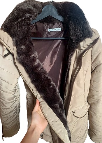 Stradivarius Kürklü Bej Kadın Mont - Görsel 14