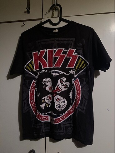 Kiss vintage t-shirt