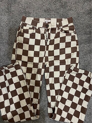 kareli pantolon pull and bear