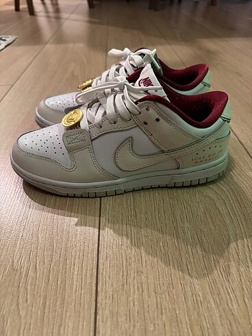 37,5 Beden Nike dunk low sisterhood