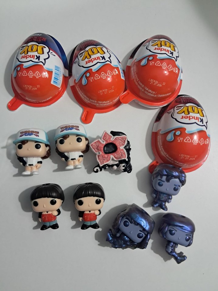 Stranger things kinder joy upside down Steve - Görsel 3
