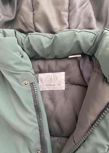 Düğmeli Kapüşonlu Erkek Çocuk Mont - Görsel 3