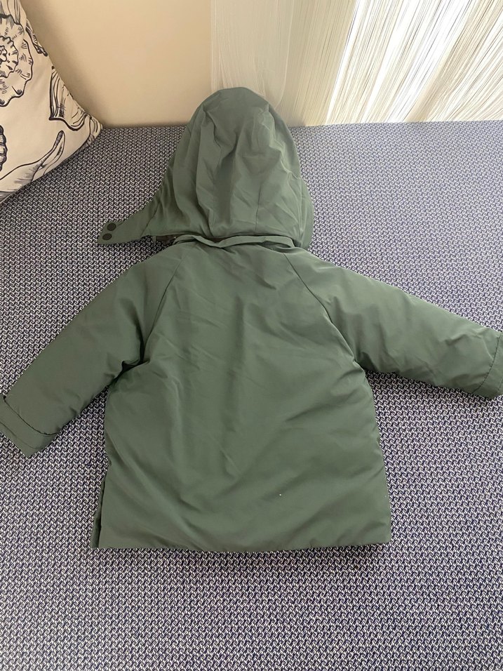 Düğmeli Kapüşonlu Erkek Çocuk Mont - Görsel 2