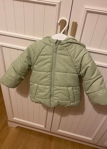 LCW Baby Yeşil Kapüşonlu Kız Bebek Mont - Görsel 3