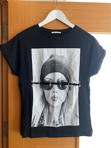 Mint! Boncuk Detaylı T-shirt