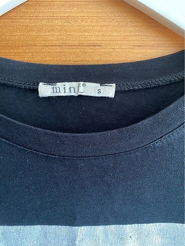 s Beden Boncuk Detaylı T-shirt