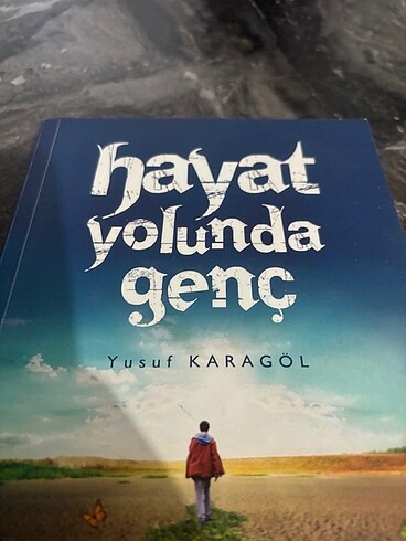 Hayat yolunda genç