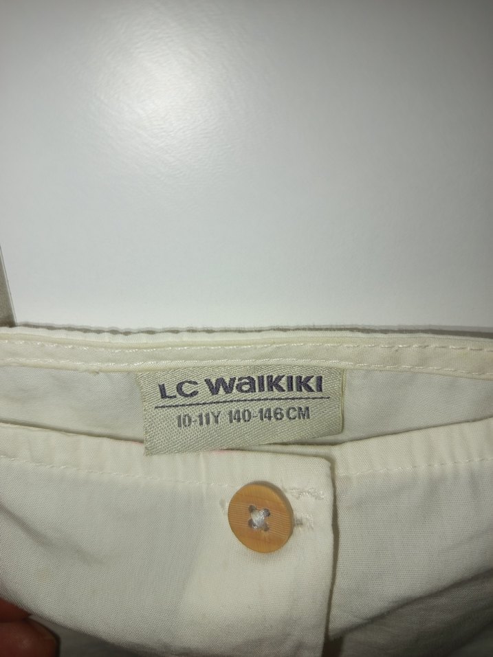 Nakışlı, Düğmeli, Kısa Kollu Beyaz Kız Bluzu - Görsel 3