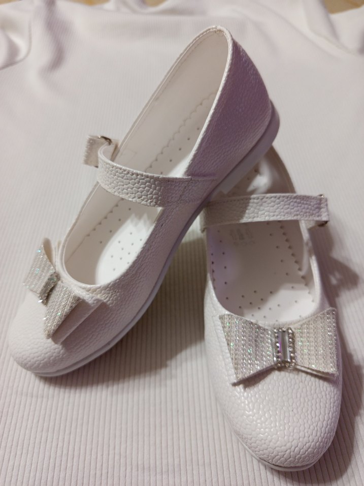 Klasik Beyaz Tokalı Kız Babet - Görsel 2