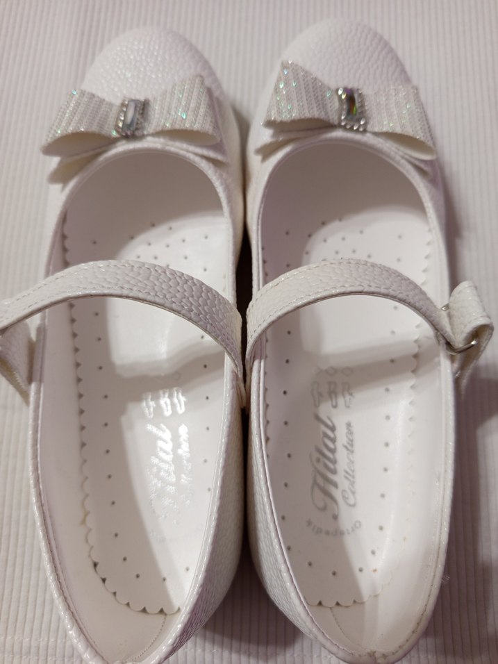 Klasik Beyaz Tokalı Kız Babet - Görsel 3