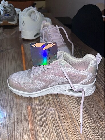 31 Beden Skechers çocuk ayakkabısı 31 numara