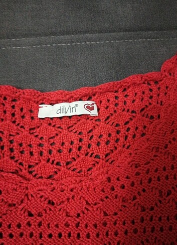 Kırmızı süveter  - Görsel 2