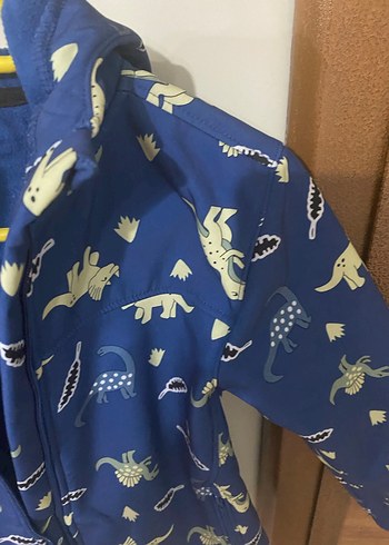 Kapüşonlu Erkek Çocuk Mavi Baskılı Yağmurluk - Görsel 4