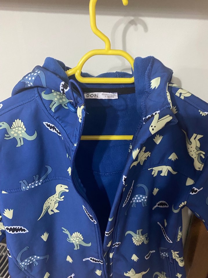 Kapüşonlu Erkek Çocuk Mavi Baskılı Yağmurluk - Görsel 5