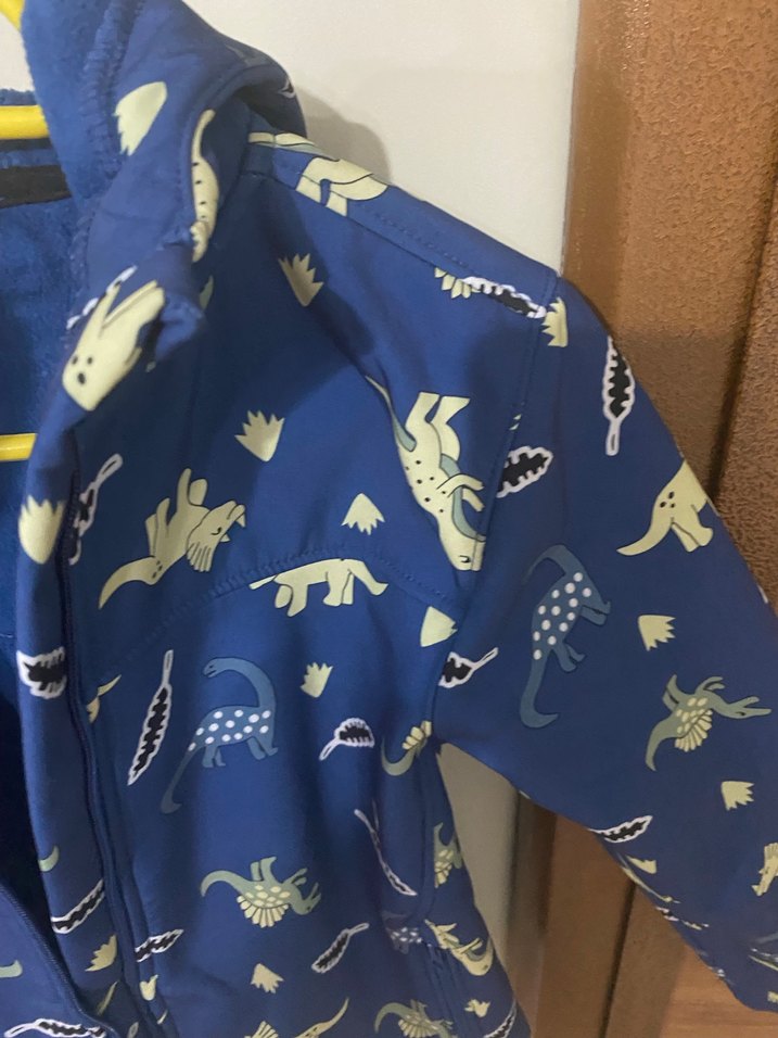 Kapüşonlu Erkek Çocuk Mavi Baskılı Yağmurluk - Görsel 4