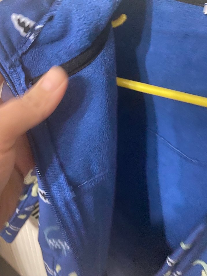 Kapüşonlu Erkek Çocuk Mavi Baskılı Yağmurluk - Görsel 2