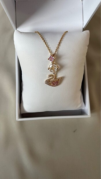 Beden Swarovski Kuğu Kolye