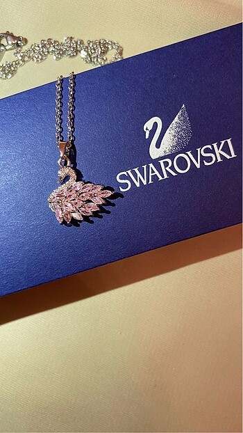 Swarovski Kuğu Kolye ????