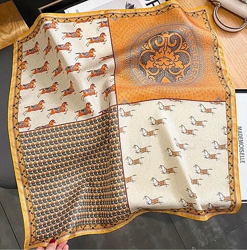 Hermes Desen Fular