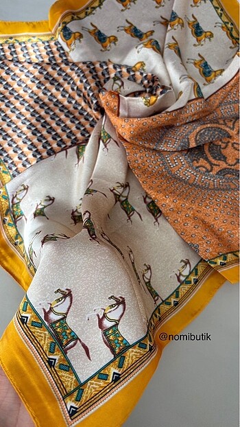 Beden Hermes Desen Fular