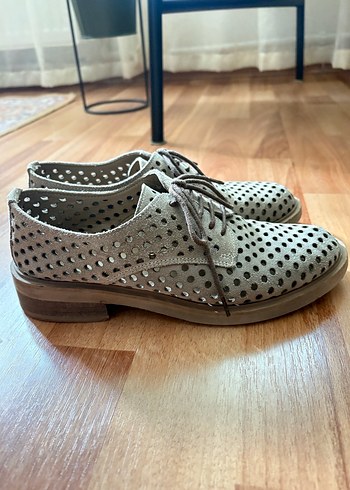 Bej Süet Delikli Ayakkabı - Görsel 2