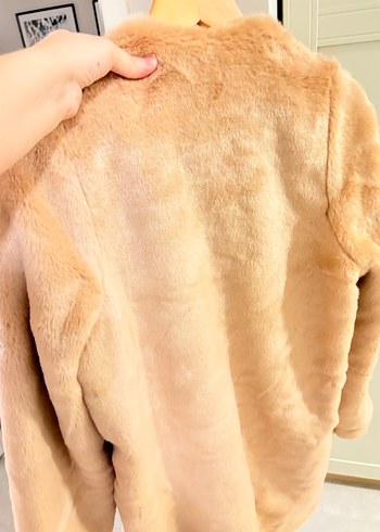 Mango pudra pembe tüylü mont - Görsel 4