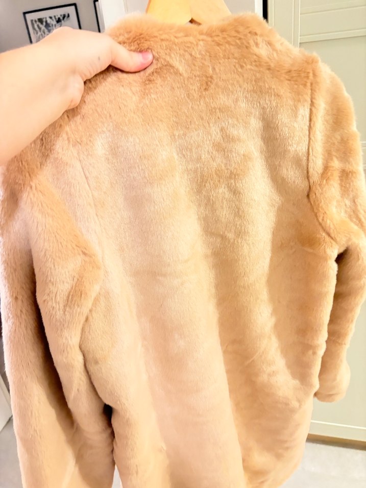 Mango pudra pembe tüylü mont - Görsel 4