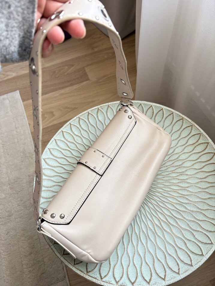 Bej Deri Kadın Omuz Çantası - Görsel 4