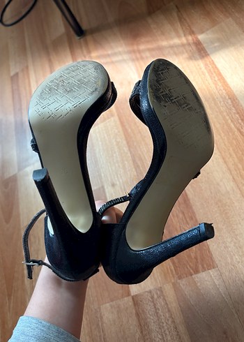 Siyah Taşlı Stiletto Topuklu Kadın Ayakkabı - Görsel 3