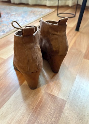Kadın Bohem Tarz Süet Dolgu Topuklu Bot - Görsel 4