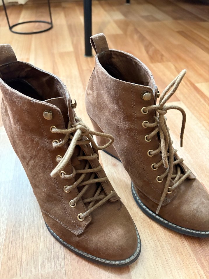 Kadın Bohem Tarz Süet Dolgu Topuklu Bot - Görsel 3