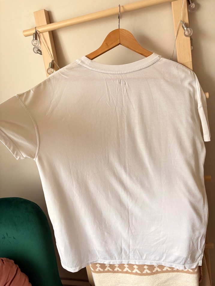 Nike Beyaz Kısa Kollu Tişört — görsel 6/7